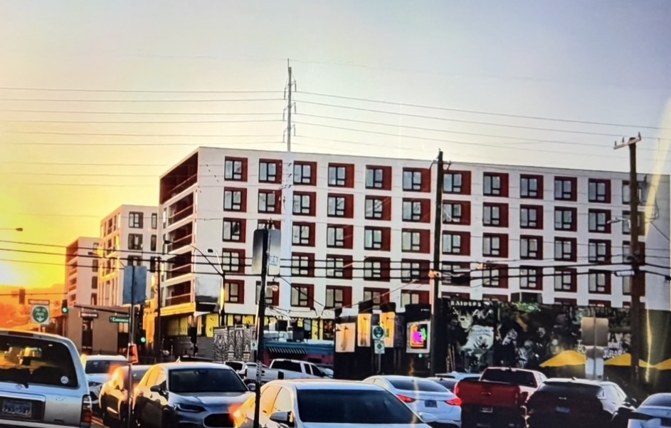 The Myles on Commerce apartment photo 1